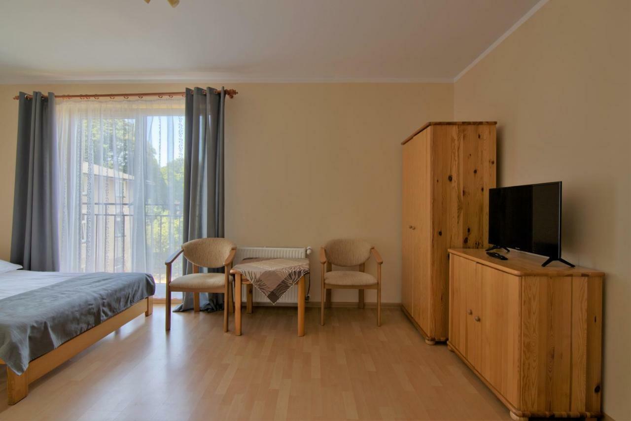 Hôtel Nawigator à Miedzyzdroje Extérieur photo