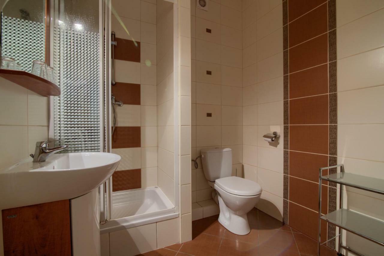 Hôtel Nawigator à Miedzyzdroje Extérieur photo